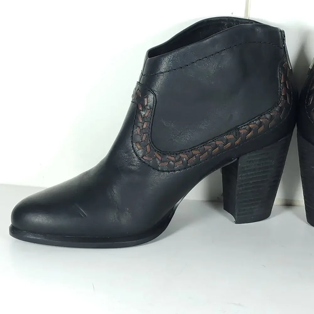 UGG Women's Charlotte US8 Black Leather Wool Lined Heeled Ankle Booties Boots